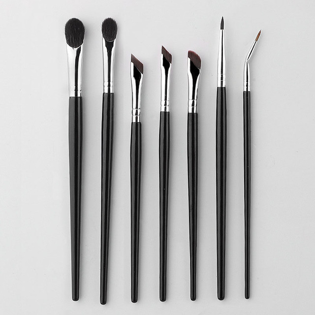 Karsyngirl 7 Pcs Eyeliner Brush Professional Eye Liner Brushes